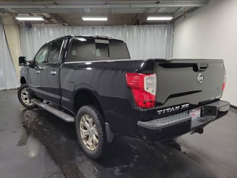 Used 2016 Nissan Titan SL image 7
