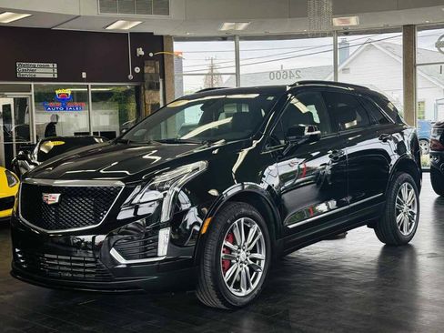 Used 2024 Cadillac XT5 Sportv w/ LPO, Floor Liner Package AWD/4WD image 16