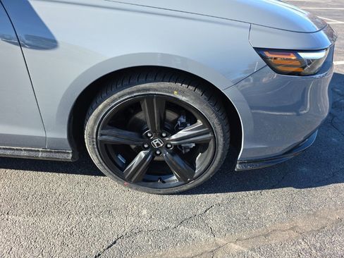 Certified 2023 Honda Accord Sport image 9