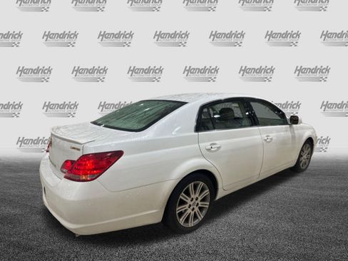 Used 2005 Toyota Avalon Limited FWD image 45
