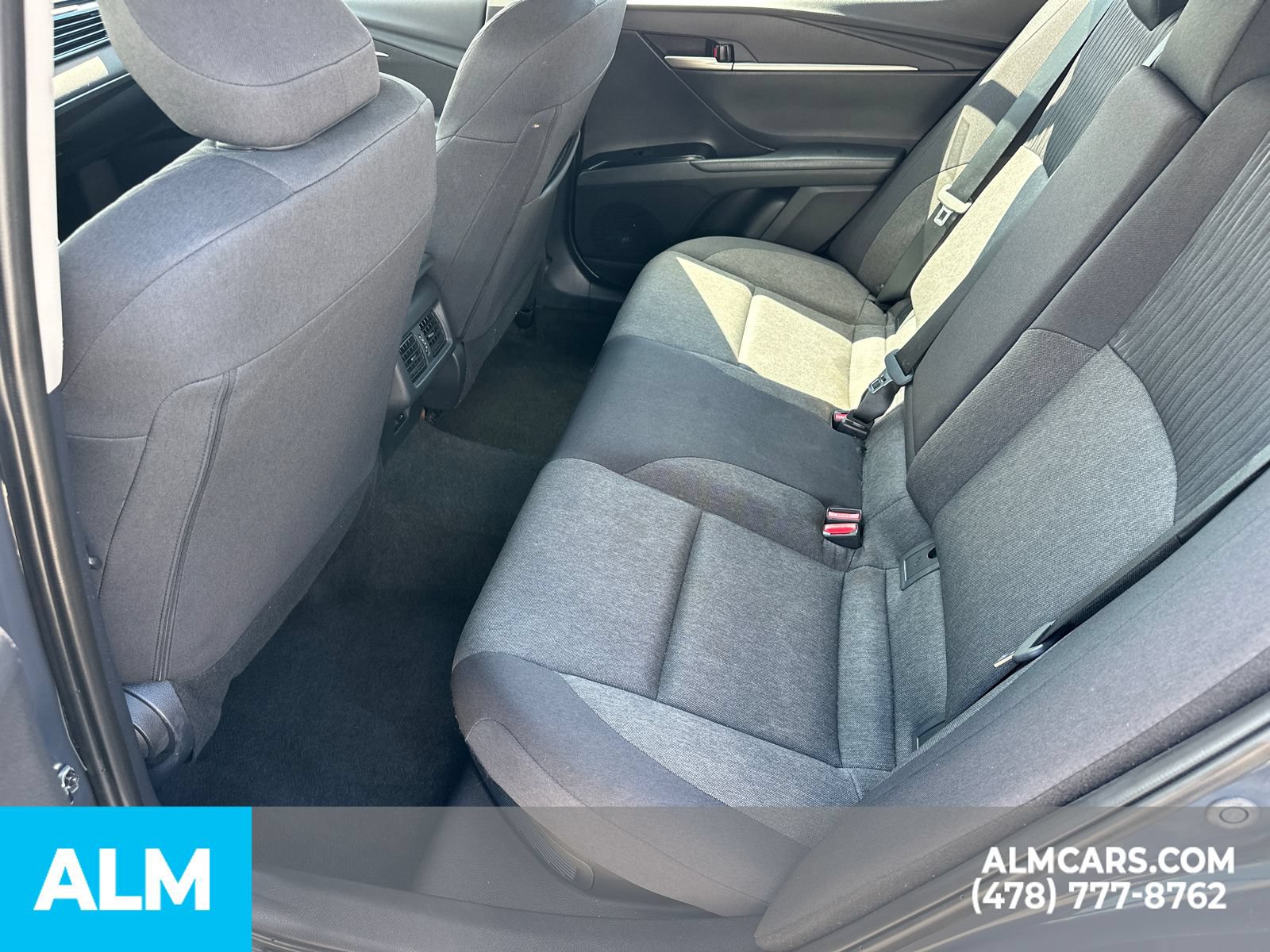 Used 2025 Toyota Camry LE FWD image 23