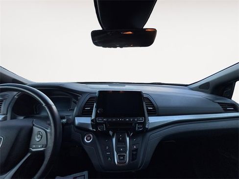 Used 2024 Honda Odyssey Sport image 11