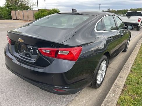 Used 2023 Chevrolet Malibu LT w/ Driver Confidence Package FWD image 3