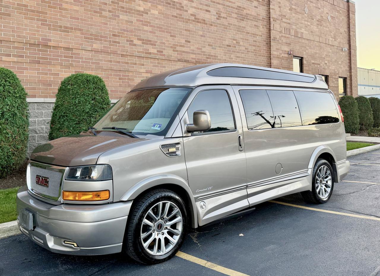 Used 2019 GMC Savana 2500 w/ Enhanced Convenience Package RWD image 3