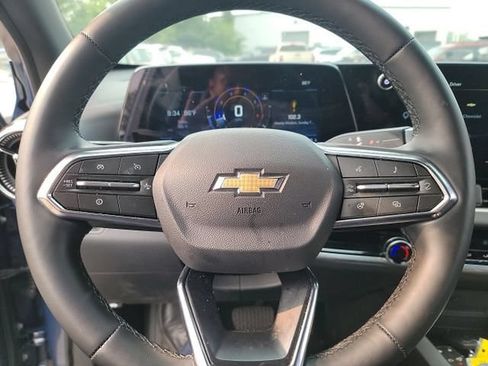 Used 2026 Chevrolet Equinox LT w/ Convenience Package II FWD image 14