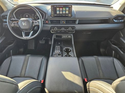 Used 2023 Honda Pilot Touring image 14