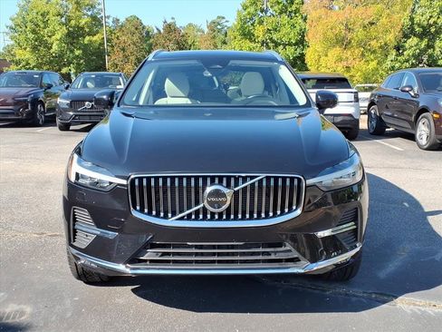 Certified 2023 Volvo XC60 B5 Plus image 10