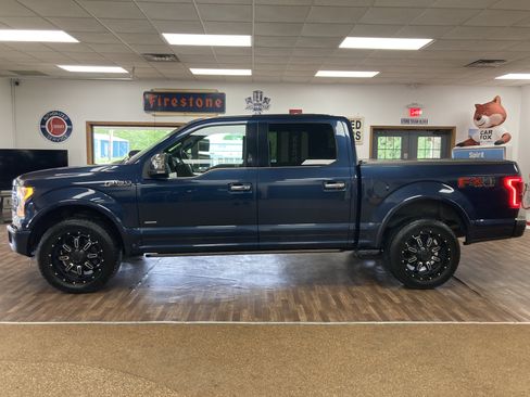 Used 2016 Ford F150 Platinum w/ Equipment Group 701A Luxury AWD/4WD image 2