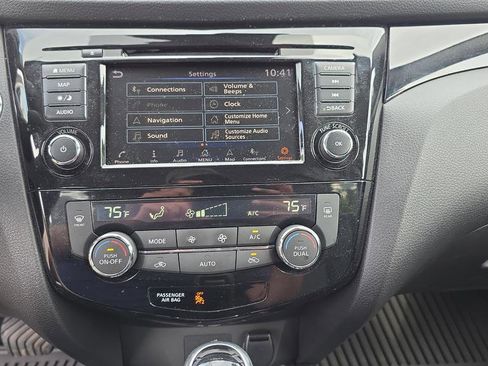 Used 2022 Nissan Rogue Sport SL w/ Premium Package image 20