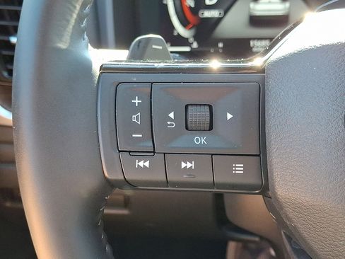 Certified 2025 Nissan Rogue Platinum w/ Tech Package image 25