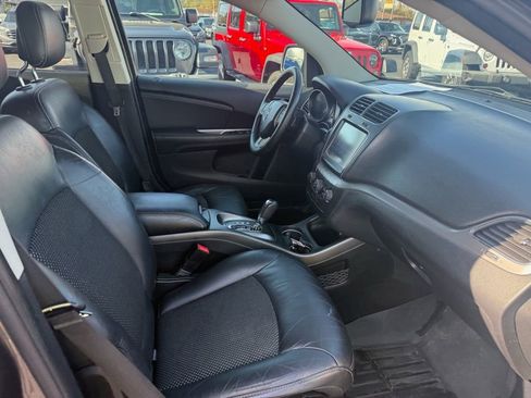 Used 2016 Dodge Journey Crossroad w/ Popular Equipment Group image 15