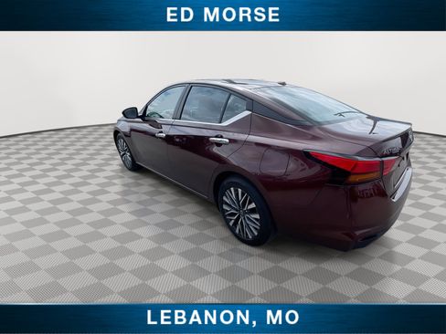 Used 2024 Nissan Altima 2.5 SV FWD image 6