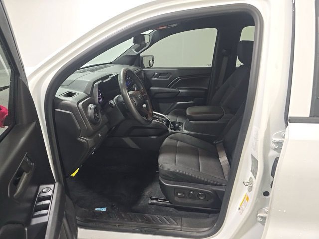 Used 2023 Chevrolet Colorado Trail Boss w/ Advanced Trailering Package AWD/4WD image 7