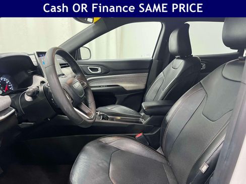 Certified 2023 Jeep Compass Latitude AWD/4WD image 16