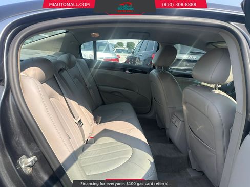 Used 2011 Buick Lucerne CXL FWD image 21