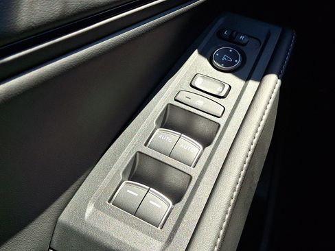 Used 2024 Honda Accord Sport image 24