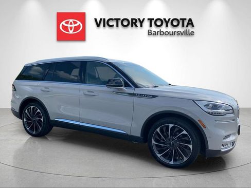 Used 2022 Lincoln Aviator Reserve w/ Equipment Group 201A AWD/4WD image 5
