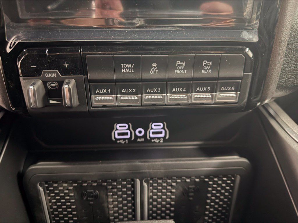 New 2026 RAM 2500 Big Horn AWD/4WD image 26