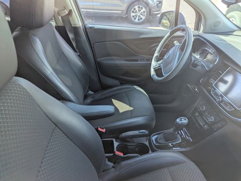 Used 2018 Buick Encore Preferred image 9