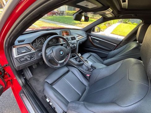Used 2017 BMW 330i Sedan RWD image 31