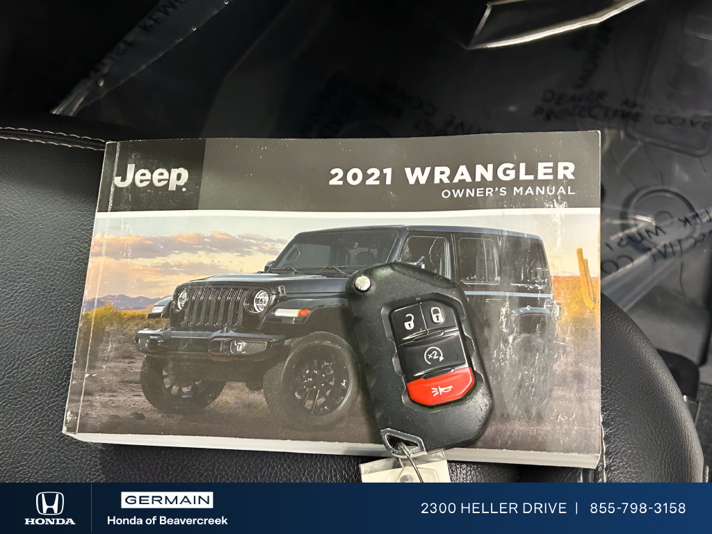 Used 2021 Jeep Wrangler Unlimited Sahara AWD/4WD image 25