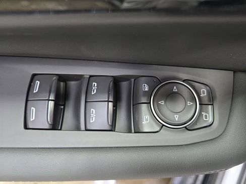 New 2026 Chevrolet Suburban Premier AWD/4WD image 30