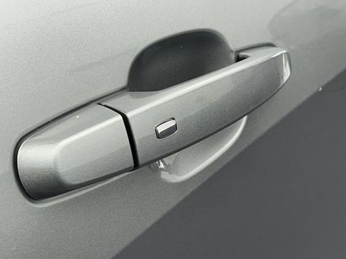 Used 2024 Chevrolet Malibu LT FWD image 14