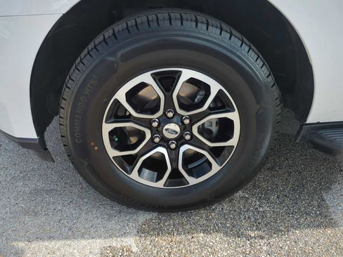 Used 2024 Ford Expedition XLT RWD image 33
