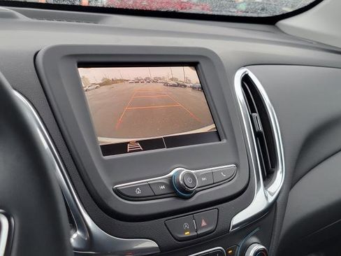 Used 2024 Chevrolet Equinox LT w/ LPO, Floor Liner Package FWD image 19
