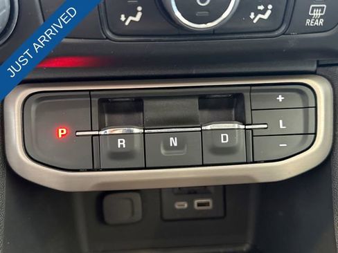 Used 2023 GMC Acadia Denali image 20