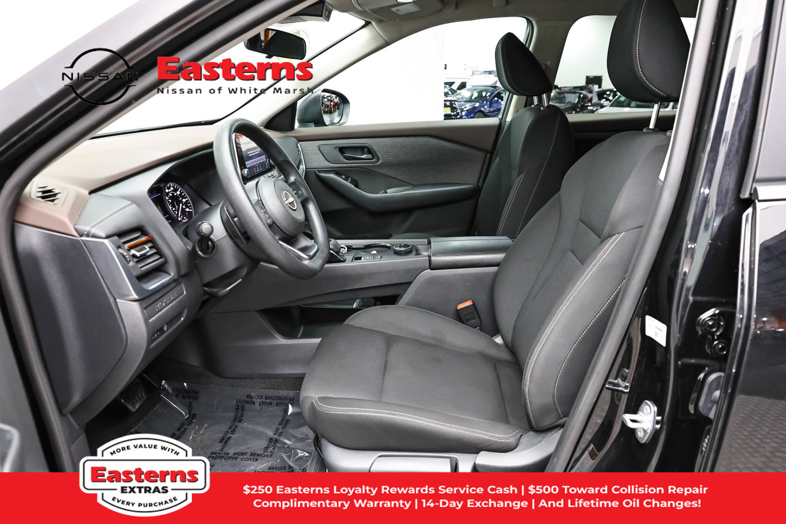 Used 2023 Nissan Rogue S AWD/4WD image 14