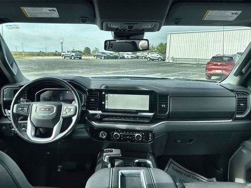 Certified 2022 GMC Sierra 1500 SLT w/ SLT Convenience Package image 20