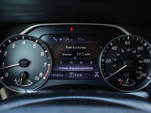 Used 2022 Nissan Frontier SV image 6