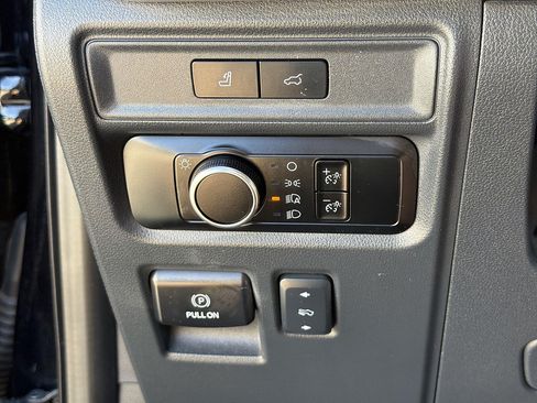 Used 2024 Ford Expedition Max XLT RWD image 17