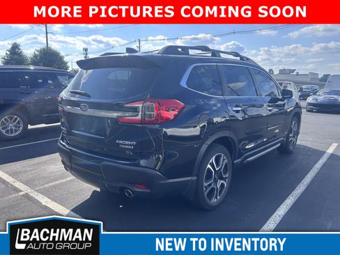 Used 2023 Subaru Ascent Touring AWD/4WD image 7
