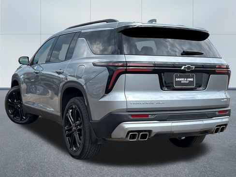 Used 2025 Chevrolet Traverse LT w/ Driver Confidence Package AWD/4WD image 37