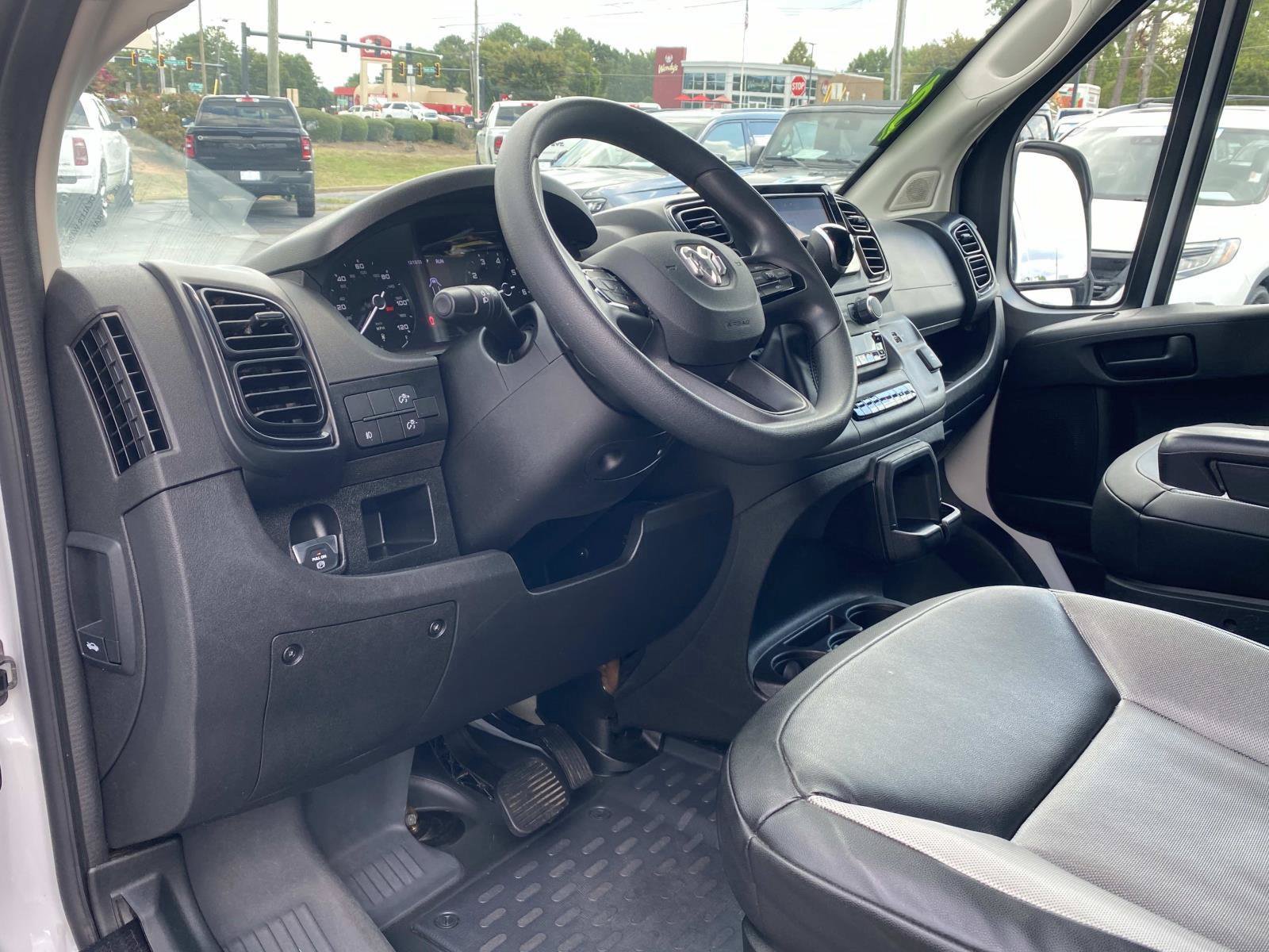 Used 2025 RAM ProMaster 2500 w/ Convenience Group FWD image 24