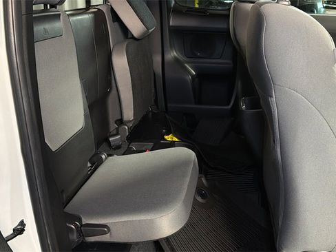 Used 2022 Toyota Tacoma SR image 12