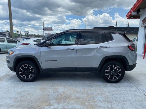 Used 2019 Jeep Compass Trailhawk AWD/4WD image 3