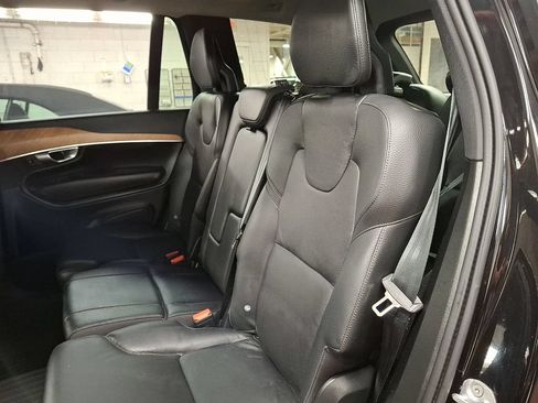 Used 2024 Volvo XC90 B6 Plus w/ Protection Package Premier AWD/4WD image 7