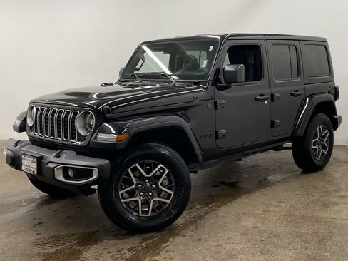Used 2025 Jeep Wrangler Sahara image 1