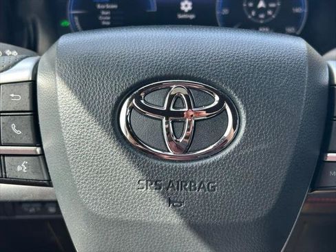 Certified 2025 Toyota Sienna XSE w/ XSE Plus Package FWD image 43