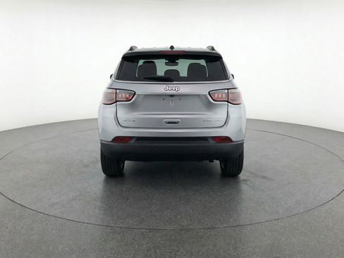Used 2025 Jeep Compass Limited AWD/4WD image 7