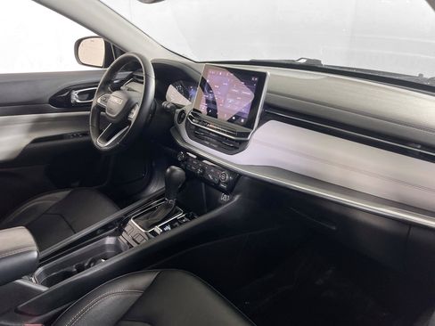 Used 2022 Jeep Compass Limited image 26