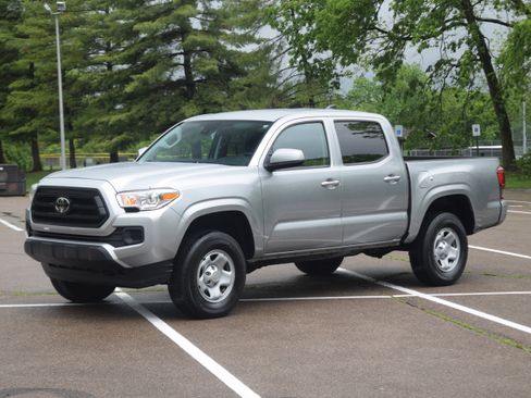 Used 2023 Toyota Tacoma SR AWD/4WD image 20