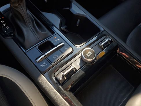 Used 2025 Kia K5 GT-Line image 35