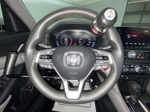 Used 2018 Honda Accord LX image 14