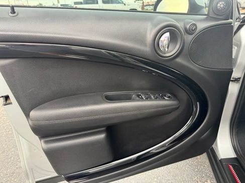 Used 2016 MINI Cooper Countryman FWD image 18