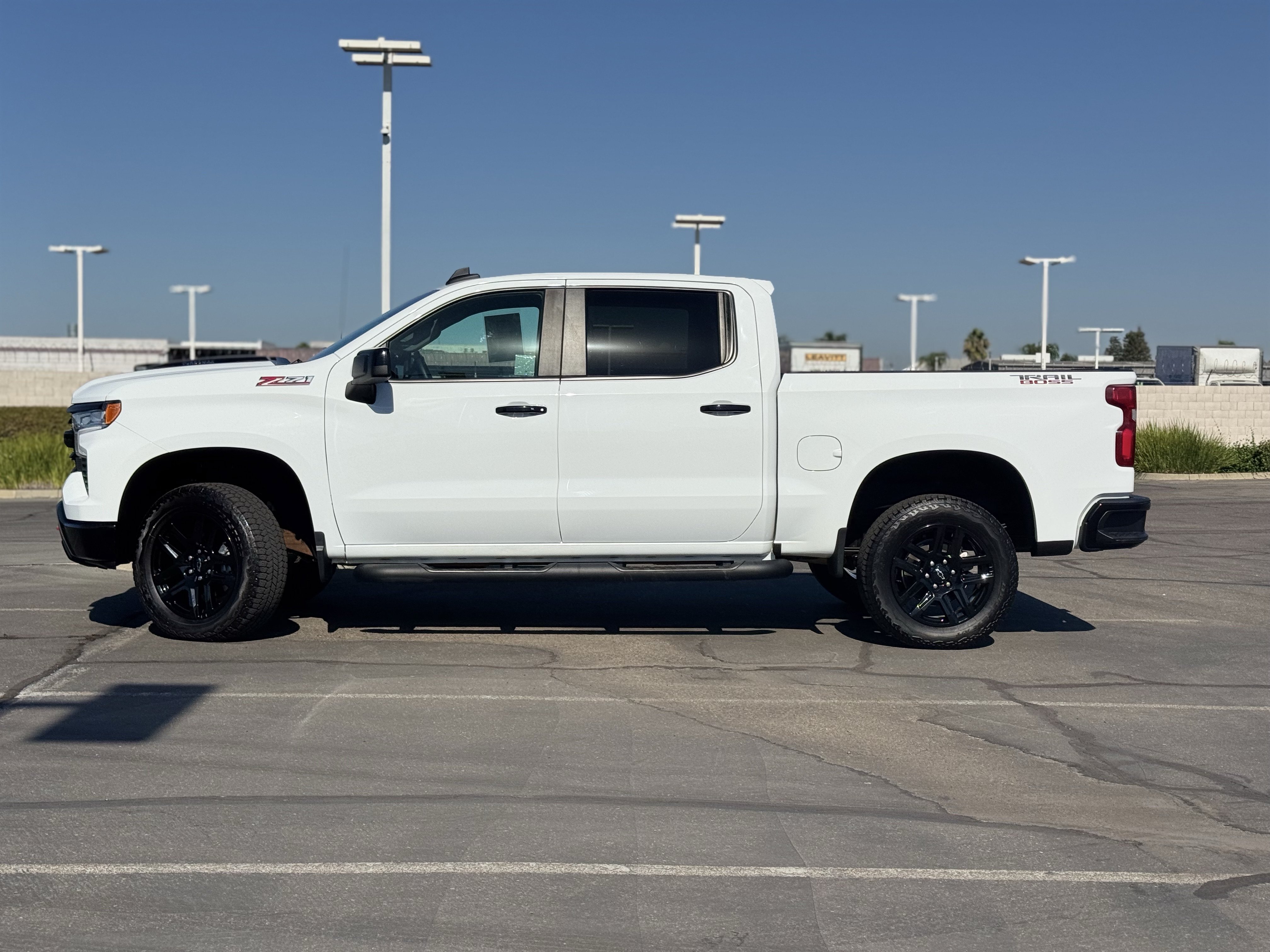 Used 2025 Chevrolet Silverado 1500 LT Trail Boss w/ Protection Package AWD/4WD image 4