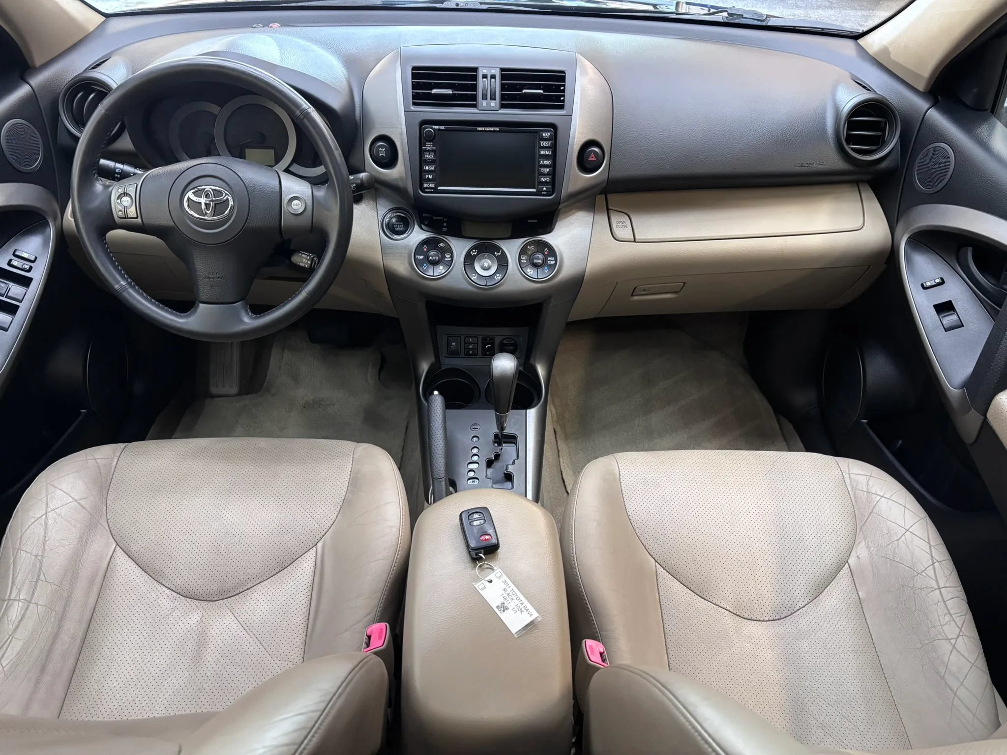 Used 2011 Toyota RAV4 Limited AWD/4WD image 11